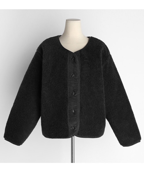 DHOLIC（ディーホリック）の「ラウンドネックボタンボアジャケット（その他アウター・レディース・ベージュ/グレー/ブラック・FREE）」の2枚目の写真