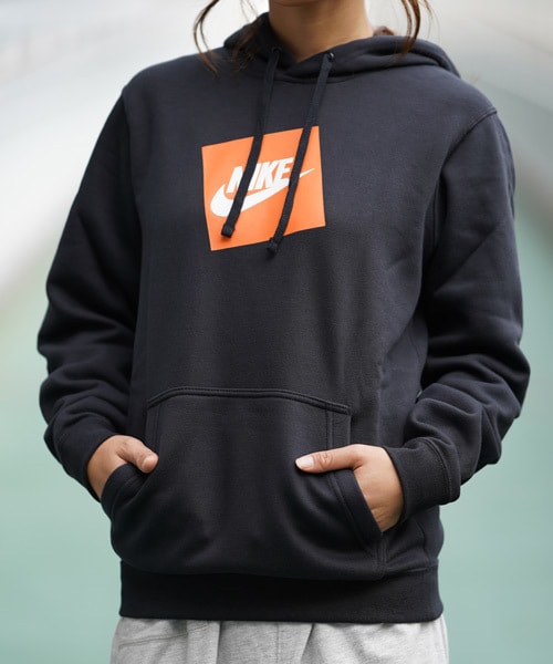 NIKE(ナイキ)の「ナイキ HBR プルオーバー フリース フーディ(ジャージ・レディース・ブラック・S/M/L/XL)」の1枚目の写真