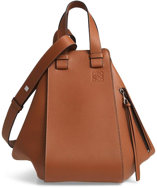 LOEWE（ロエベ）の「LOEWE Medium Hammock Calfskin Leather Shoulder Bag（バックパック/リュック・レディース・Black/Brown・One Size）」の2枚目の写真