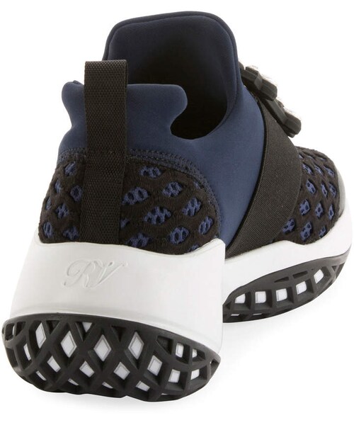 Roger Vivier(ロジェヴィヴィエ)の「Roger Vivier Running Strass Buckle Stretch Sneakers(スニーカー・レディース・Black・8b / 38eu/10b / 40eu/7.5b / 37.5eu/6.5b / 36.5eu/8.5b / 38.5eu/9b / 39eu/7b / 37eu)」の3枚目の写真