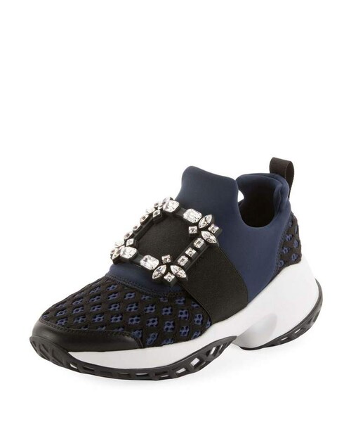 Roger Vivier(ロジェヴィヴィエ)の「Roger Vivier Running Strass Buckle Stretch Sneakers(スニーカー・レディース・Black・8b / 38eu/10b / 40eu/7.5b / 37.5eu/6.5b / 36.5eu/8.5b / 38.5eu/9b / 39eu/7b / 37eu)」の2枚目の写真