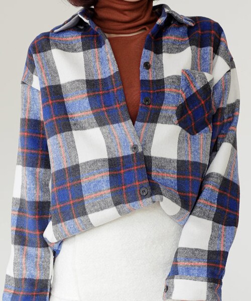 DHOLIC（ディーホリック）の「サイドカットハイネックスリムTシャツ（Tシャツ/カットソー・レディース・ブラック/ブラウン/グレー/ホワイト・FREE）」の4枚目の写真