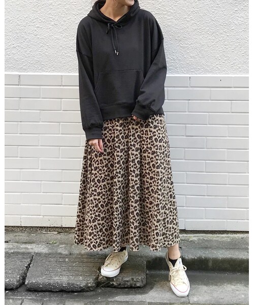 INGNI（イング）の「ヒョウ柄ロング／スカート（スカート・レディース・ｱｲﾎﾞﾘｰ/ﾍﾞｰｼﾞｭ・M）」の7枚目の写真