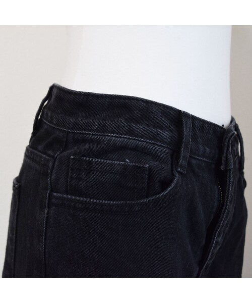 no brand(ノーブランド)の「Black Straight Denim(デニムパンツ・レディース・その他)」の11枚目の写真
