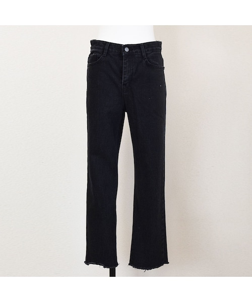 no brand(ノーブランド)の「Black Straight Denim(デニムパンツ・レディース・その他)」の7枚目の写真