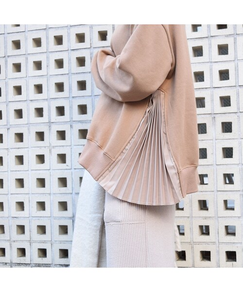 no brand（ノーブランド）の「サイドプリーツBIGスウェット（スウェット・レディース・その他）」の3枚目の写真