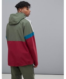 adidas originals スノーボード ジャケット adidas Snowboardingの、雪山とストリートを繋ぐ最新