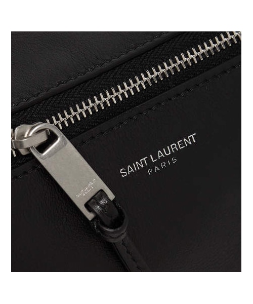 Saint Laurent(サンローラン)の「Saint Laurent Leather Belt Bag(メッセンジャーバッグ・メンズ・Black・One Size)」の5枚目の写真