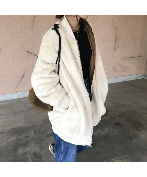 copine（コピン）の「ビッグシルエット！リバーシブルボア・MA1ブルゾン（3color）（ブルゾン・レディース・その他）」の4枚目の写真