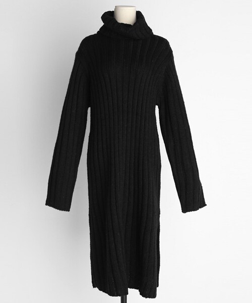 DHOLIC（ディーホリック）の「タートルネックリブスリットニットワンピース（ワンピース・レディース・ピンク/ベージュ/ブラック/ブラウン・FREE）」の2枚目の写真