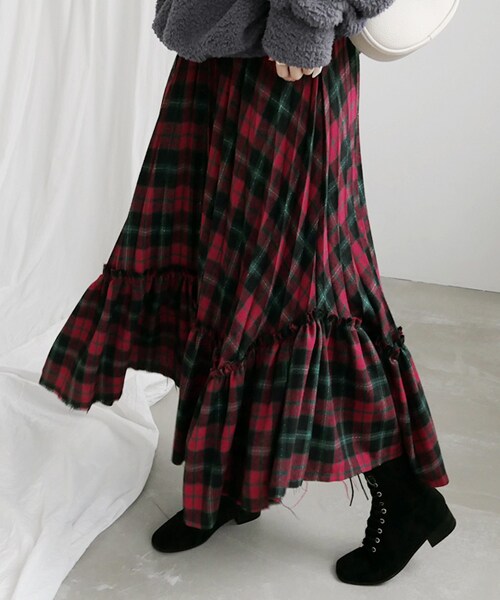 DHOLIC（ディーホリック）の「ラッフルヘムチェックスカート（スカート・レディース・ブルー/レッド・FREE）」の2枚目の写真