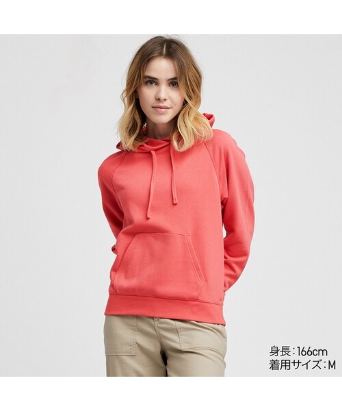 UNIQLO（ユニクロ）の「スウェットプルパーカ（長袖）（パーカー・レディース・OFF WHITE 01/BLACK 09/BLUE 63/DARK GRAY 08/GRAY 06/RED 13・XS/M/3XL/L/S/XXL/XL）」の6枚目の写真