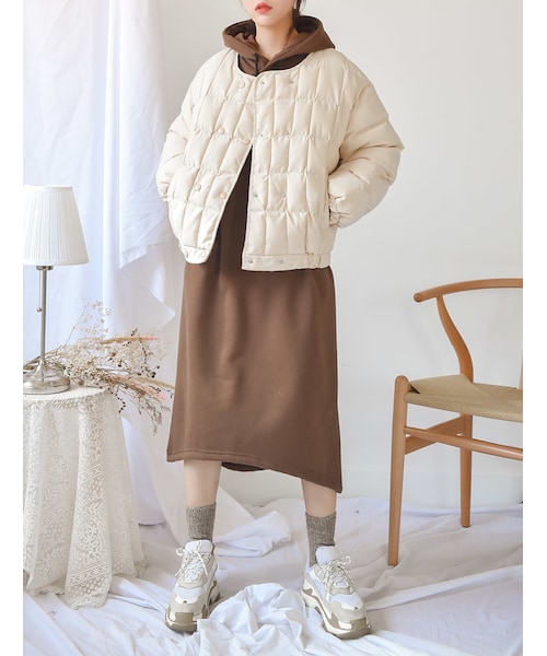 bodurine(ボドゥリネ)の「ラウンドネックダブルパディング *全2色*(その他アウター・レディース・브라운/베이지・one size)」の2枚目の写真