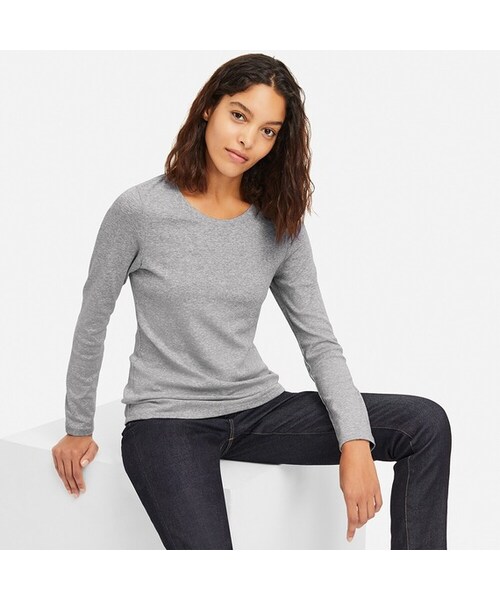 UNIQLO（ユニクロ）の「コットンフライスクルーネックT（長袖）（Tシャツ/カットソー・レディース・PURPLE 71/NAVY 69/YELLOW 41/PINK 12/BLACK 09/PINK 10/BLUE 61/GRAY 03/GREEN 54/WHITE 00・XL/3XL/S/M/L/XS/XXL）」の4枚目の写真