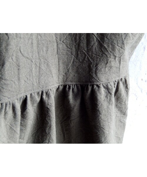 Handmade(ハンドメイド)の「COCOLO Linen Dress apron(Khaki)(エプロン・レディース・その他)」の3枚目の写真