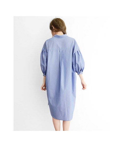 KBF（ケイビーエフ）の「KBF+ 袖ボリュームタックシャツワンピース（ワンピース/ドレス・レディース・ネイビーストライプ/ブルーストライプ/ホワイト・one）」の16枚目の写真