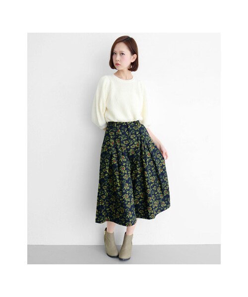 KBF（ケイビーエフ）の「ボタニカルロングキュロット（パンツ・レディース・ネイビー/オフ・36/38）」の3枚目の写真