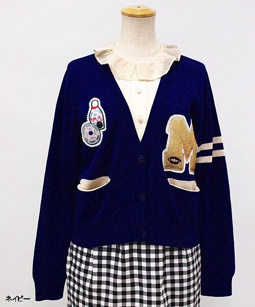 paravion（パラビオン）の「レタードアップリケカーディガン（トップス・レディース・ネイビー/アイボリー・ワンサイズ）」の2枚目の写真