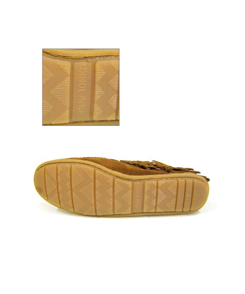 Minnetonka（ミネトンカ）の「【MINNETONKA】コンチョフェザースエードフリンジショートブーツ●メール便不可●（ブーツ・レディース・トープ/ブラック/ブラウン・8(L)/9(LL)/6(S)/7(M)）」の13枚目の写真