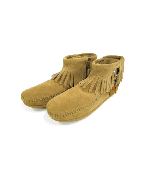 Minnetonka（ミネトンカ）の「【MINNETONKA】コンチョフェザースエードフリンジショートブーツ●メール便不可●（ブーツ・レディース・トープ/ブラック/ブラウン・8(L)/9(LL)/6(S)/7(M)）」の7枚目の写真