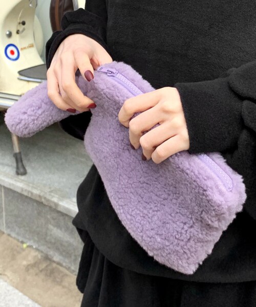 DHOLIC(ディーホリック)の「ボアスクエアクラッチバッグ(クラッチバッグ・レディース・パープル/ホワイト/イエロー/ブラウン・FREE)」の1枚目の写真