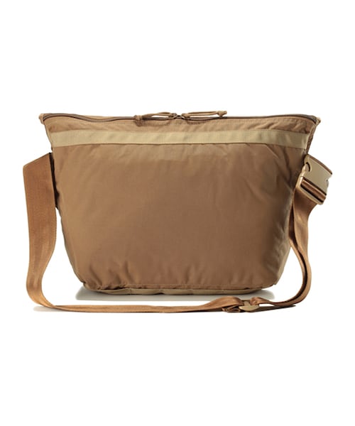BRIEFING（ブリーフィング）の「FLIGHT LIGHT MESSENGER（）」 - WEAR