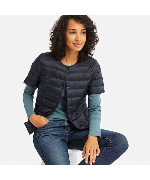UNIQLO（ユニクロ）の「ウルトラライトダウンコンパクトジャケット（半袖）（ダウンジャケット/コート・レディース・NATURAL 30/NAVY 69/OLIVE 56/BLACK 09/PINK 10・L/XL/M/XXL/3XL/XS/S）」の4枚目の写真