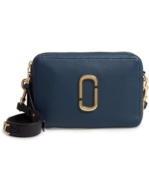 MARC JACOBS（マークジェイコブス）の「MARC JACOBS The Softsoft 27 Crossbody Bag（ショルダーバッグ・レディース・Black/Blue/Brown/Red・One Size）」の3枚目の写真