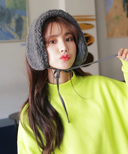 DHOLIC（ディーホリック）の「ストラップボアイヤーマフラー（イヤーマフ・レディース・ホワイト/グレー/ブラック/ピンク/ブラウン・FREE）」の3枚目の写真