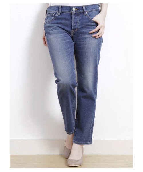 earth music&ecology（アースミュージックアンドエコロジー）の「MadeinJapanデニムパンツ（パンツ・レディース・ライトインディゴ/ダークインディゴ・S/M/L）」の2枚目の写真