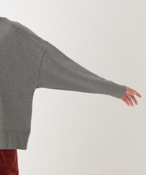 studio CLIP（スタディオクリップ）の「ミッキーマウス/スウェットプルオーバー（トップス・オフホワイト/チャコール/アイボリー）」の11枚目の写真