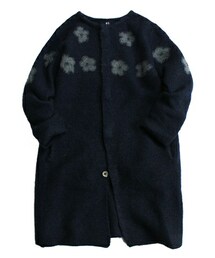 45R　ウール縮絨お花ニットコート　フラワー　ベージュ×シロ　Lサイズ 45R（フォーティファイブアール）の「ウール縮絨お花ニットコート