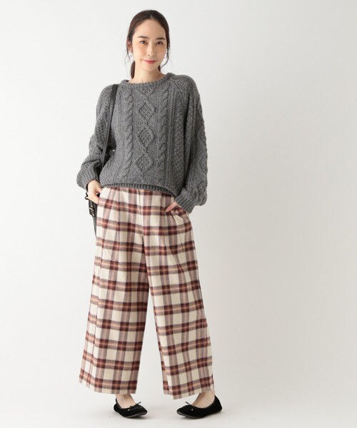 studio CLIP（スタディオクリップ）の「起毛チェックワイドストレートパンツ（パンツ・オフホワイト/チャコール/ネイビー）」の4枚目の写真