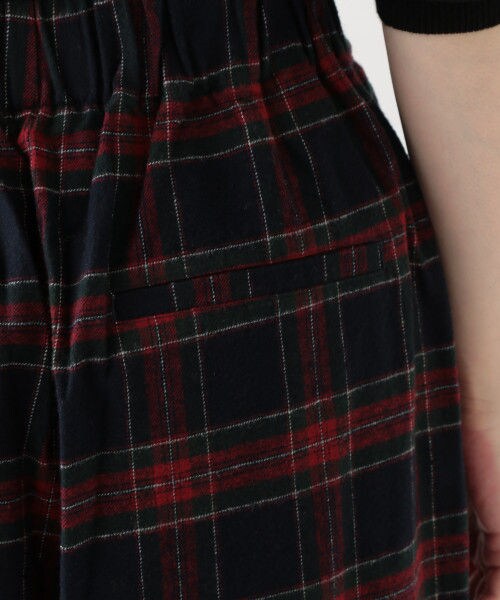 studio CLIP（スタディオクリップ）の「起毛チェックワイドストレートパンツ（パンツ・オフホワイト/チャコール/ネイビー）」の14枚目の写真