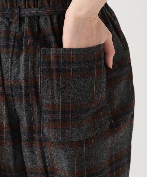 studio CLIP（スタディオクリップ）の「起毛チェックウエストリボンテーパードパンツ（パンツ・オフホワイト/チャコール/ネイビー）」の13枚目の写真