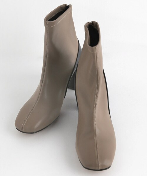 DHOLIC（ディーホリック）の「バイカラーアンクルブーツ（ブーツ・レディース・ブラック/ベージュ/ブラウン・230/235/240/245/250）」の2枚目の写真