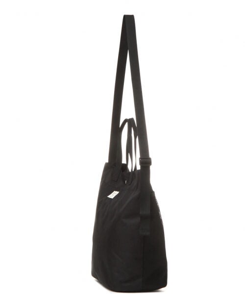 studio CLIP（スタディオクリップ）の「《CORDURA》2WAYWフェイストートバッグ[WEB先行予約]（バッグ・ブラック/レッド/キャメル/カーキ(WEB限定)）」の6枚目の写真