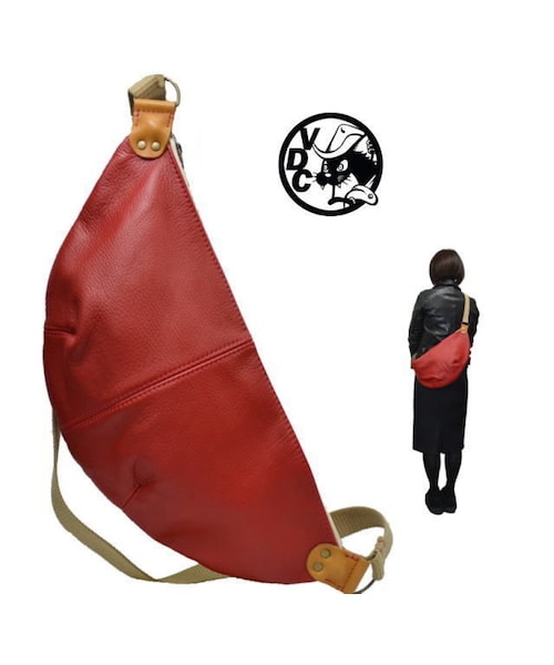 Handmade（ハンドメイド）の「レザー ショルダーバッグ 三日月型