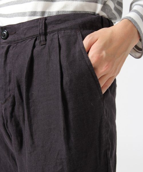 LEPSIM(レプシィム)の「フレンチリネンタックパンツ(パンツ・レディース・グレー/ネイビー/ブルー/オフ・L/M)」の11枚目の写真