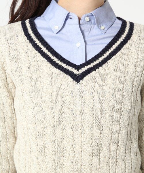 A part by(アパートバイ)の「3GCLケーブルラインVネック8分袖(トップス・レディース・ブラック/ホワイト/ナチュラル・L/M)」の7枚目の写真