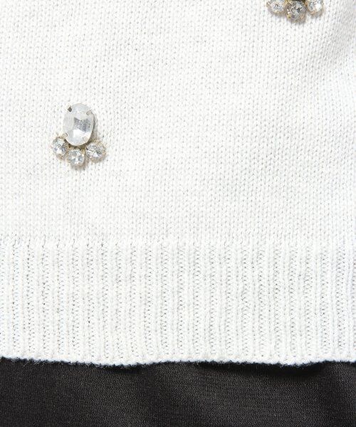 turno jeana（トゥールノジーナ）の「ビジューシシュウプルオーバー（トップス・レディース・ベージュ/ライトグレー/ホワイト・FREE）」の11枚目の写真