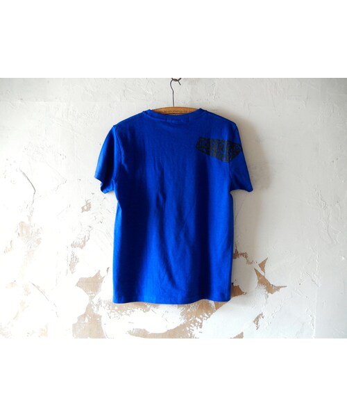 takuroh shirafuji（タクロウシラフジ）の「takuroh shirafuji YES,  Remake Blue T-shirts(One off)（Tシャツ/カットソー・レディース・その他）」の3枚目の写真