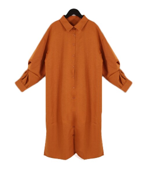 STYLEBLOCK（スタイルブロック）の「ツイストスリーブワンピース（ワンピース・レディース・ホワイト/ライトベージュ/オレンジ/ネイビー/ブラック・M）」の5枚目の写真