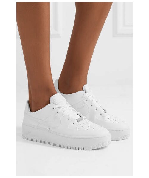 NIKE(ナイキ)の「Nike - Nike Air Force 1 Sage Textured-leather Sneakers - White(スニーカー・レディース・White・Us10/Us10.5/Us11/Us7.5)」の4枚目の写真