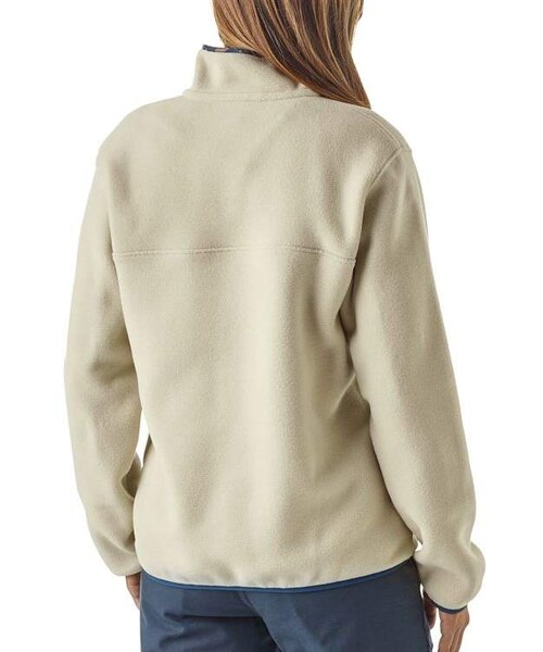 patagonia（パタゴニア）の「Patagonia Women's Lightweight Synchilla® Snap-T® Fleece Pullover（スウェット・レディース・Black w/Black (BOB)/Arrow Red (ARWD)/Calcium (CALC)/Feather Grey (FEA)/Fatigue Green (FTGN)/Kastanos Brown (KASB)/Kuta Klash: Dark Currant (KKDA)/Kuta Klash: Shadow Blue (KKSH)/Pelican w/Stone Blue (PESB)/Stone Blue (SNBL)/Smokey Violet (SVIL)/Trout Tales: Elwha Blue (TTEB)・XXS/XS/S/M/L/XL）」の14枚目の写真