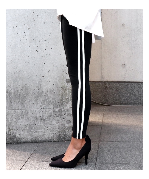 ANAP(アナップ)の「ラインレギンス(パンツ・レディース・ブラック・one size / 在庫有り)」の7枚目の写真