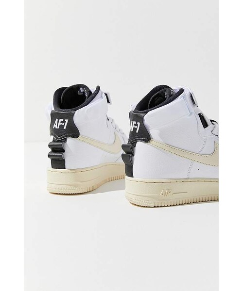 NIKE(ナイキ)の「Nike Air Force 1 High Utility Sneaker(スニーカー・レディース・White・5/6/7.5)」の6枚目の写真