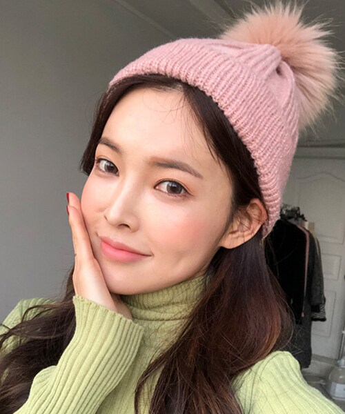 DHOLIC（ディーホリック）の「ポンポン付スカラップリブニット帽（ニットキャップ/ビーニー・レディース・ブラウン/ブラック/ベージュ/ピンク/ブルー・FREE）」の5枚目の写真