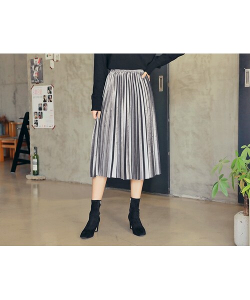 HOTPING（ホッピン）の「ウエストゴムベロアプリーツスカート（スカート・レディース・Beige/Grey/Other/Black・フリーサイズ）」の3枚目の写真