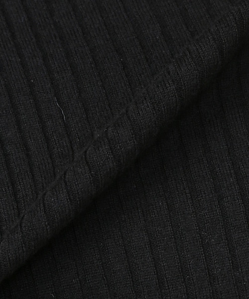 【新品タグ付】IENA パールスリーブクロップドトップス ブラック IENA（イエナ）の「ブラック（）」 - WEAR